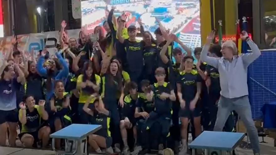 VIDEO. Celebración del equipo femenino de El Perú Cáceres Wellness, campeón de Extremadura de natación