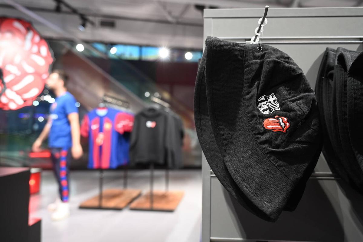 A la venta las camisetas del Barça con el logo de los Rolling Stones