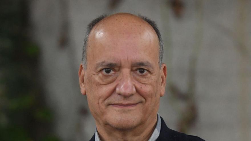 El escritor vallisoletano Gustavo Martín Garzo. | // CARLOS PARDELLAS