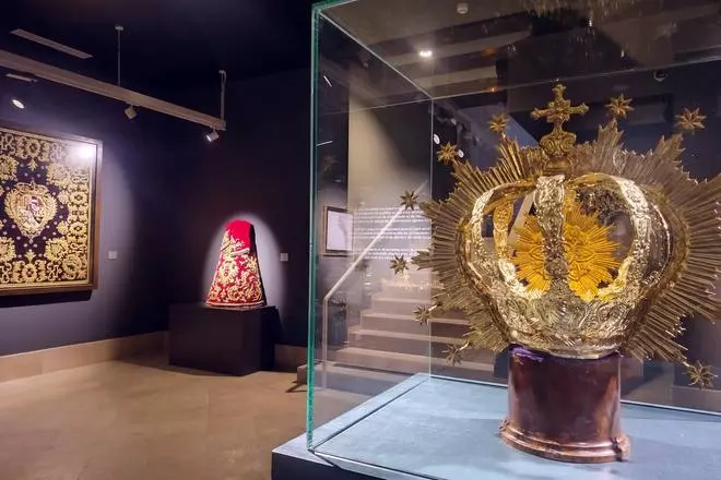 Los Estudiantes de Antequera expone su patrimonio para cerrar su 500 aniversario