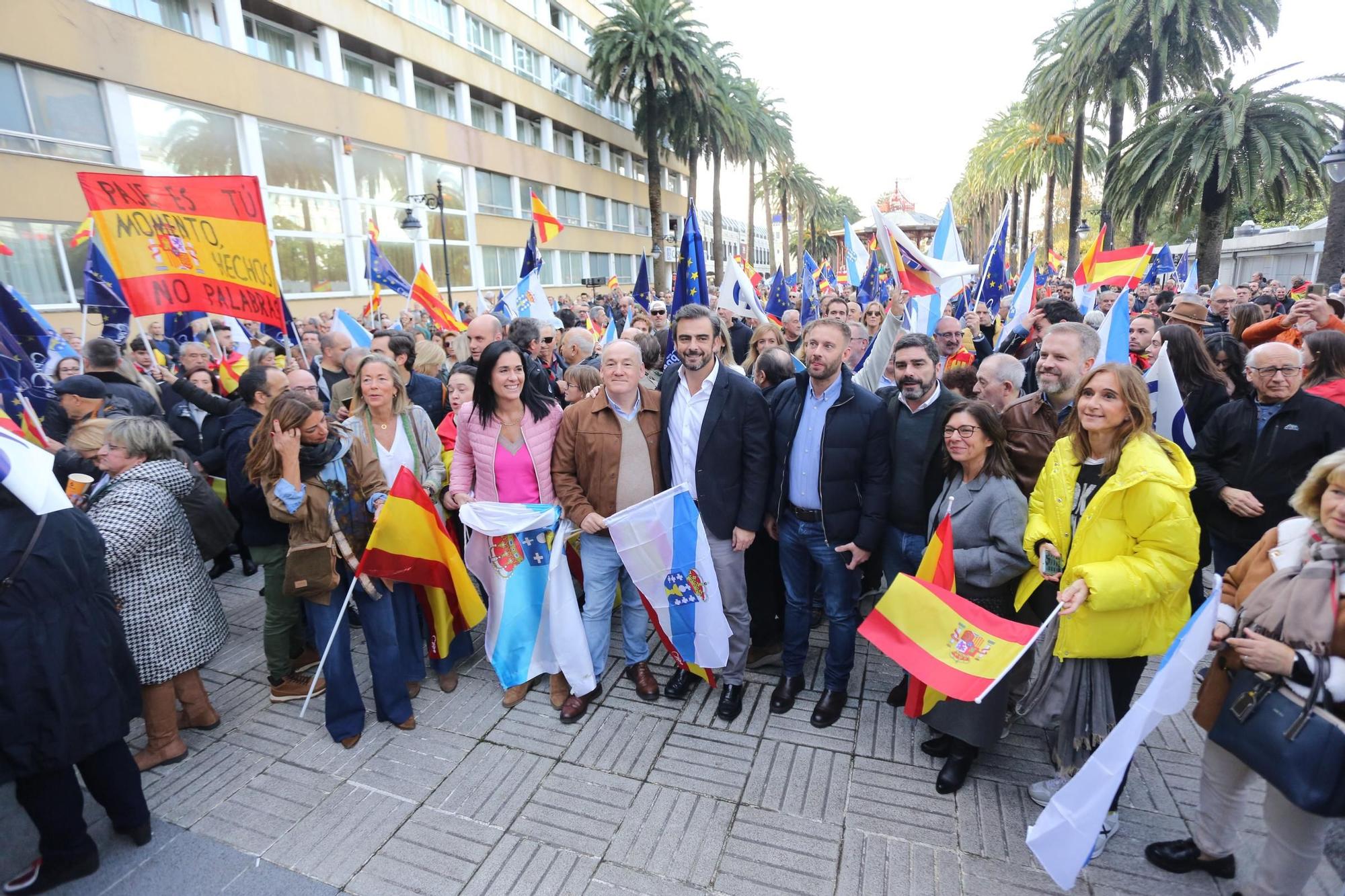 Miles de personas protestan en A Coruña contra la amnistía