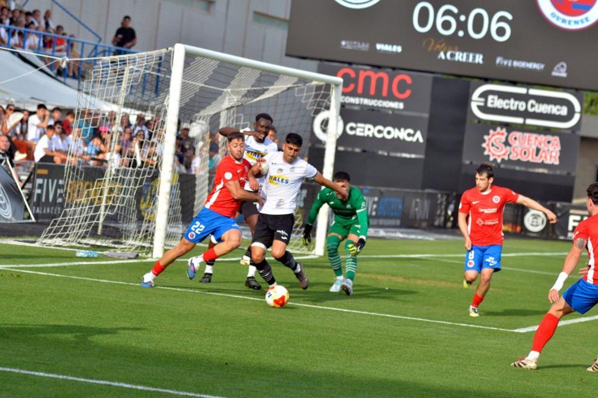 La UD Ourense asciende a Primera Federación: Cuenca y la Praza Maior se tiñen de rojo
