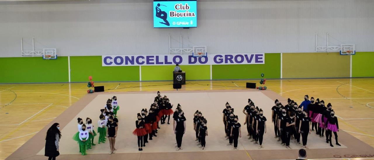 Participantes en la exhibición organizada por el club Biqueira.