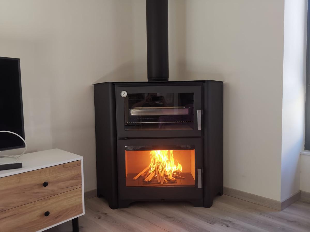 Unha estufa instalada polo persoal de Ecofogar.