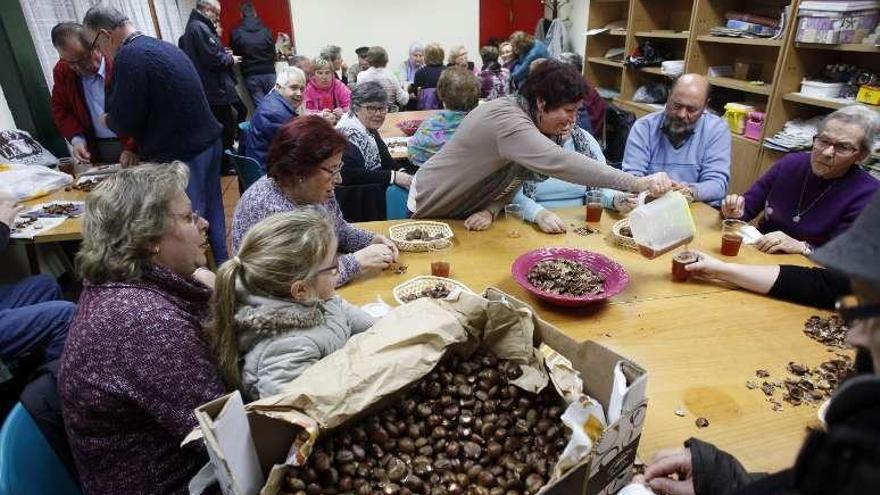 &quot;Atalía&quot; invita en El Natahoyo a sidra dulce y castañas