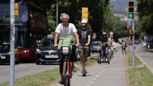 El carril bici del paseo de Sant Joan, en julio de 2022