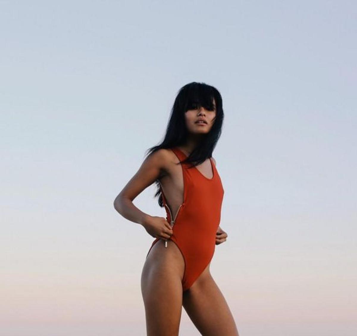 El bañador rojo de Olivia López