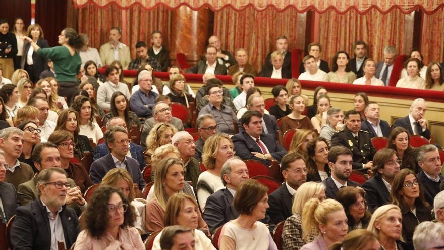 Avilés celebra su condición de ciudad universitaria en el estreno de la Nebrija