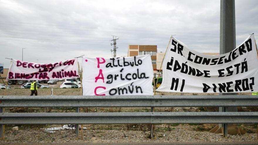 Tractoradas en Aragón, en directo: cortes de carreteras y retenciones a las puertas de Zaragoza