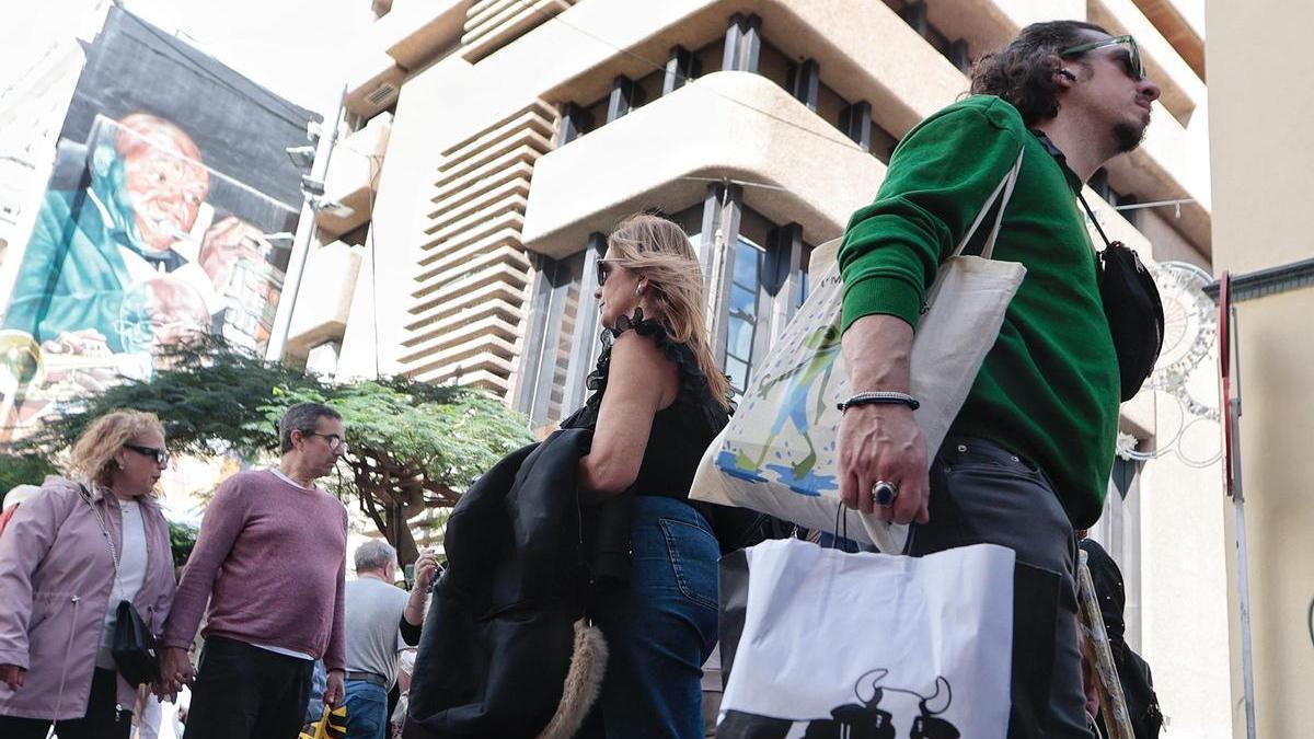 La Orotava pone a la venta 26.500 bonos consumo que permiten comprar 20 euros pagando solo 10