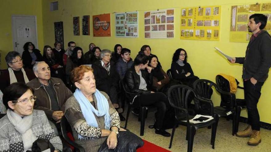 Imagen de la asamblea general realizada por A Fervenza. // Bernabé//Javier Lalín