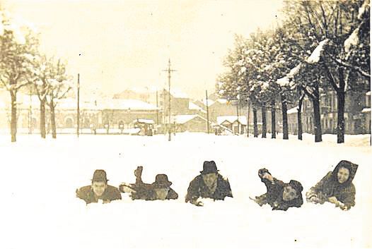 Imágenes del temporal de nieve que azoto Gijón en 1944