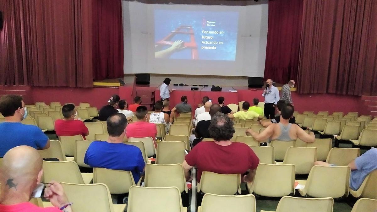 El director de instituciones de la entidad en la Comunidad Valenciana y Murcia, José Miguel Lorente, participó como formador voluntario en la primera jornada