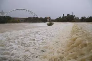 El río Guadalquivir aumenta su caudal tras las lluvias por la borrasca Claudia