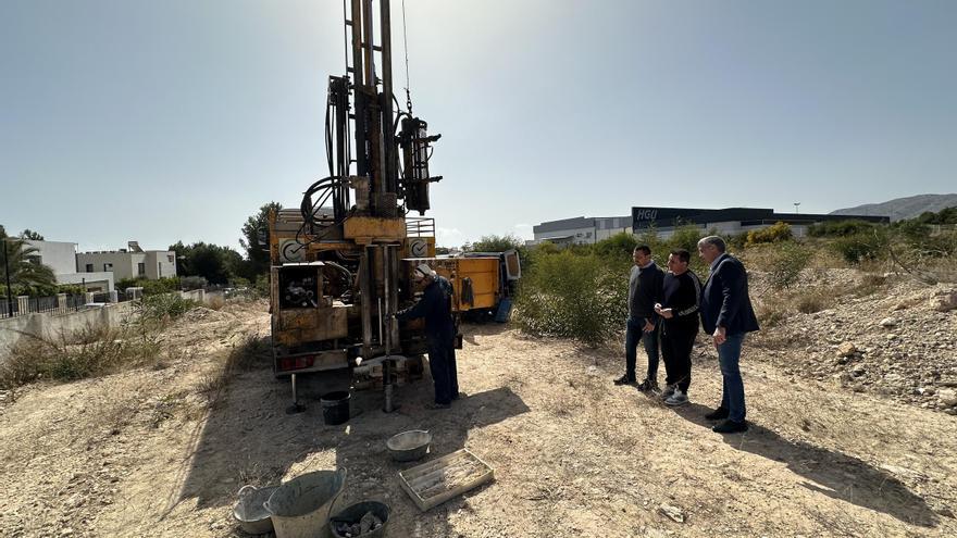 La Nucia avanza en la construcción del tercer colegio con el estudio geotécnico de la parcela