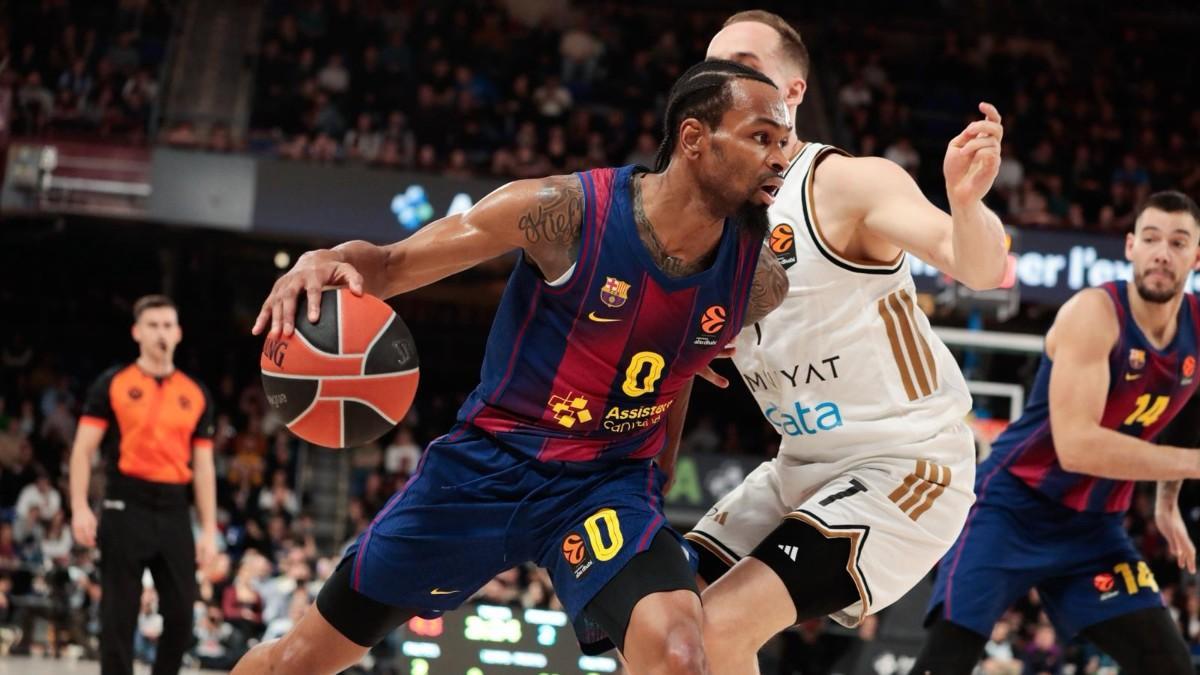 Kevin Punter, ante el Dubai Basket