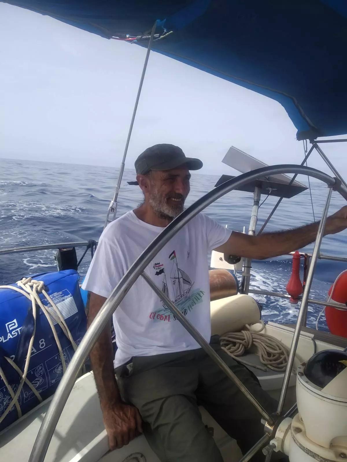 José Luis ‘Kurdo’ a bordo del Meteque en dirección a la costa de Gaza, en la primera flotilla.