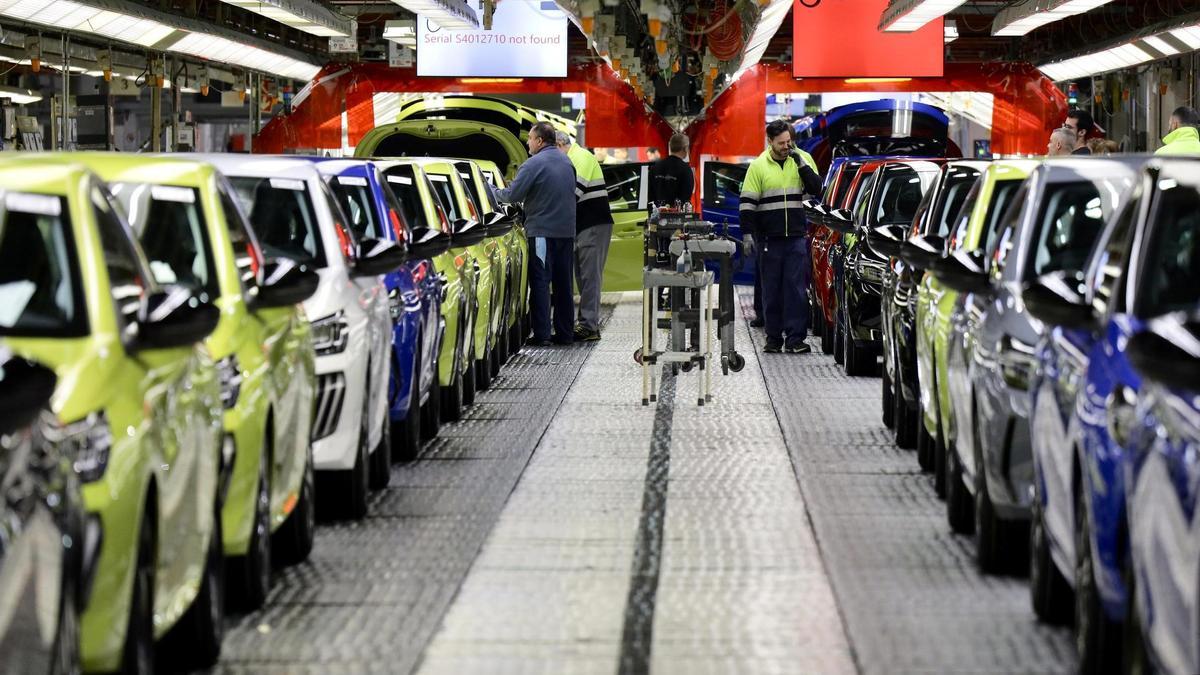 Stellantis vende su histórica planta de Madrid a la china Leapmotor