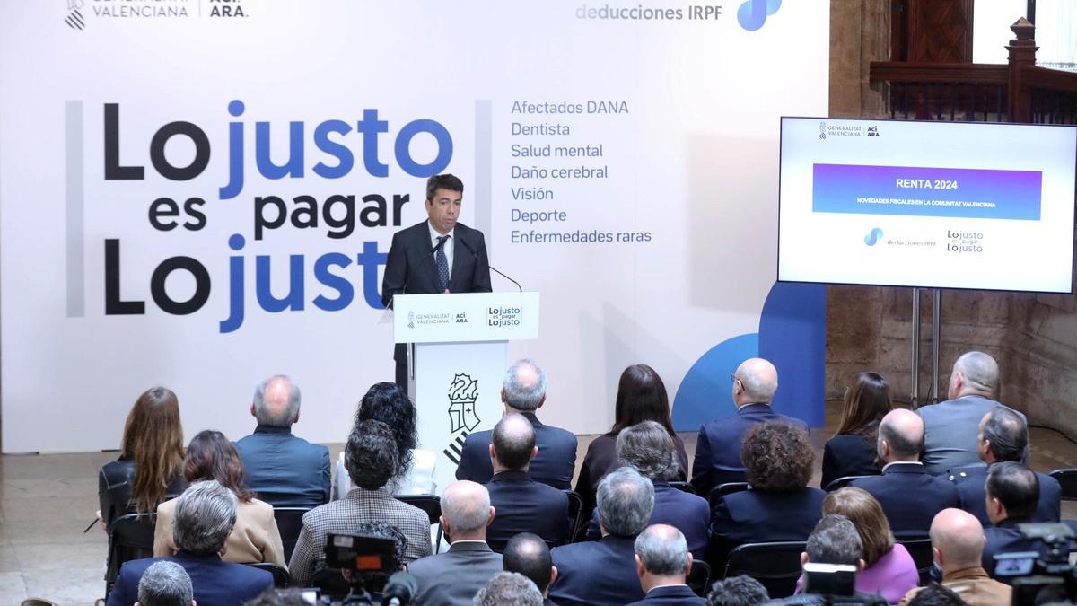 El president, Carlos Mazón, en la presentación de la campaña de la renta.