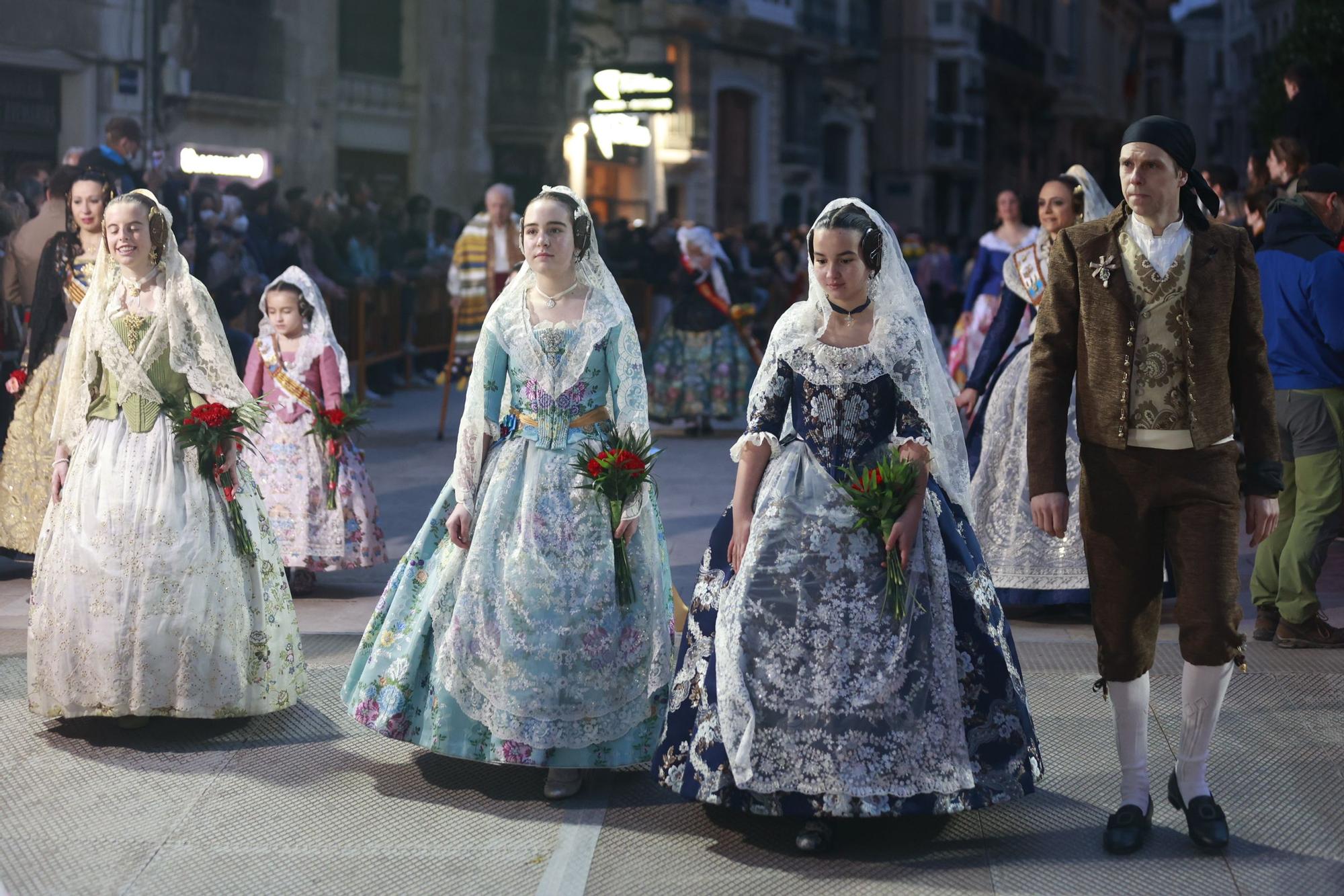 Búscate en el segundo día de ofrenda por la calle Quart (entre las 19:00 a las 20:00 horas)