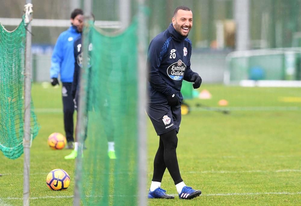 El Dépor cierra entrenándose una semana sin fútbol