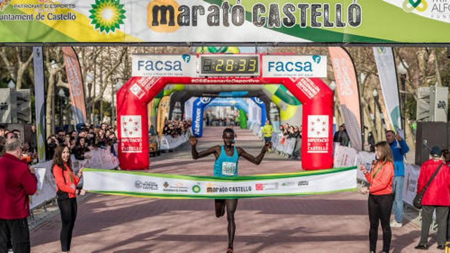 El etíope Abraham Girma, vencedor del maratón de Castellón