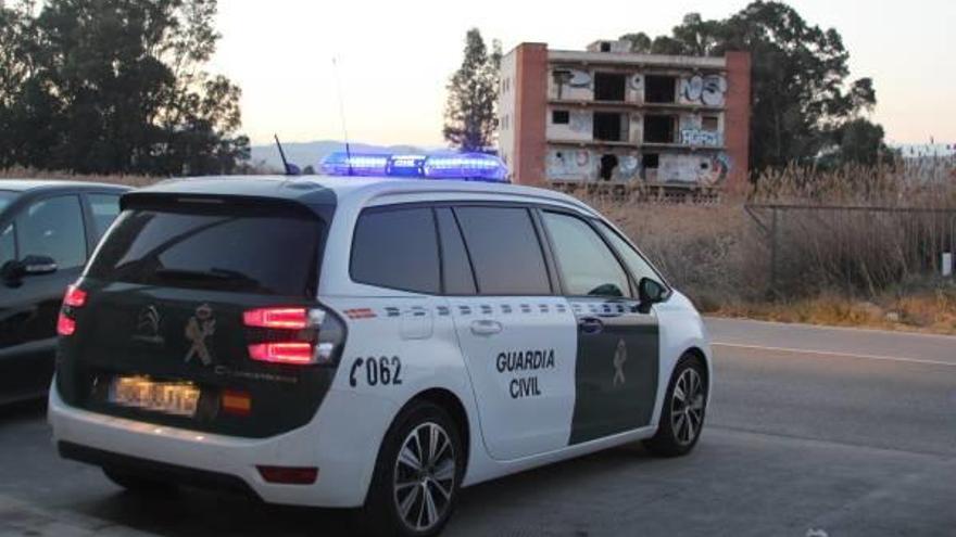 Hallan a un hombre muerto a golpes en un bloque en ruinas en la marjal del Puig