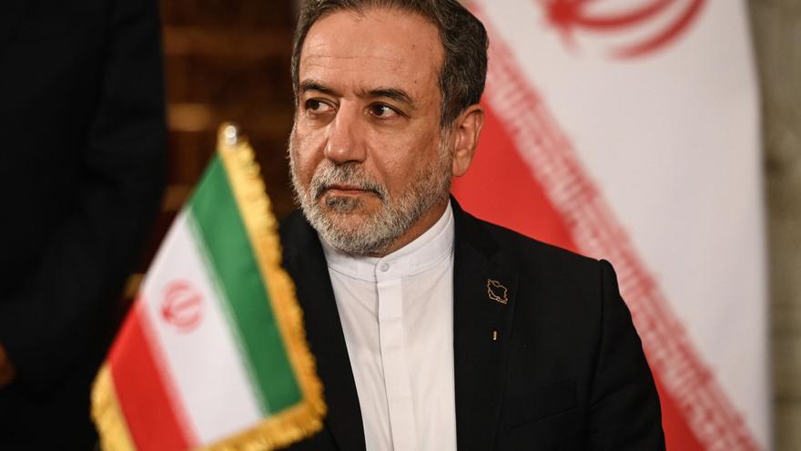 Irán dice que quiere negociar con EEUU, pero avisa que tiene "los dedos en el gatillo"