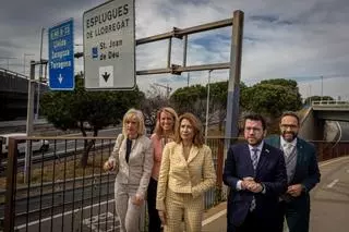 Aragonès y la ministra de Transportes inauguran las obras del carril bus de entrada a Barcelona por la B-23