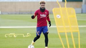 Último entrenamiento del Barça antes de recibir al Levante