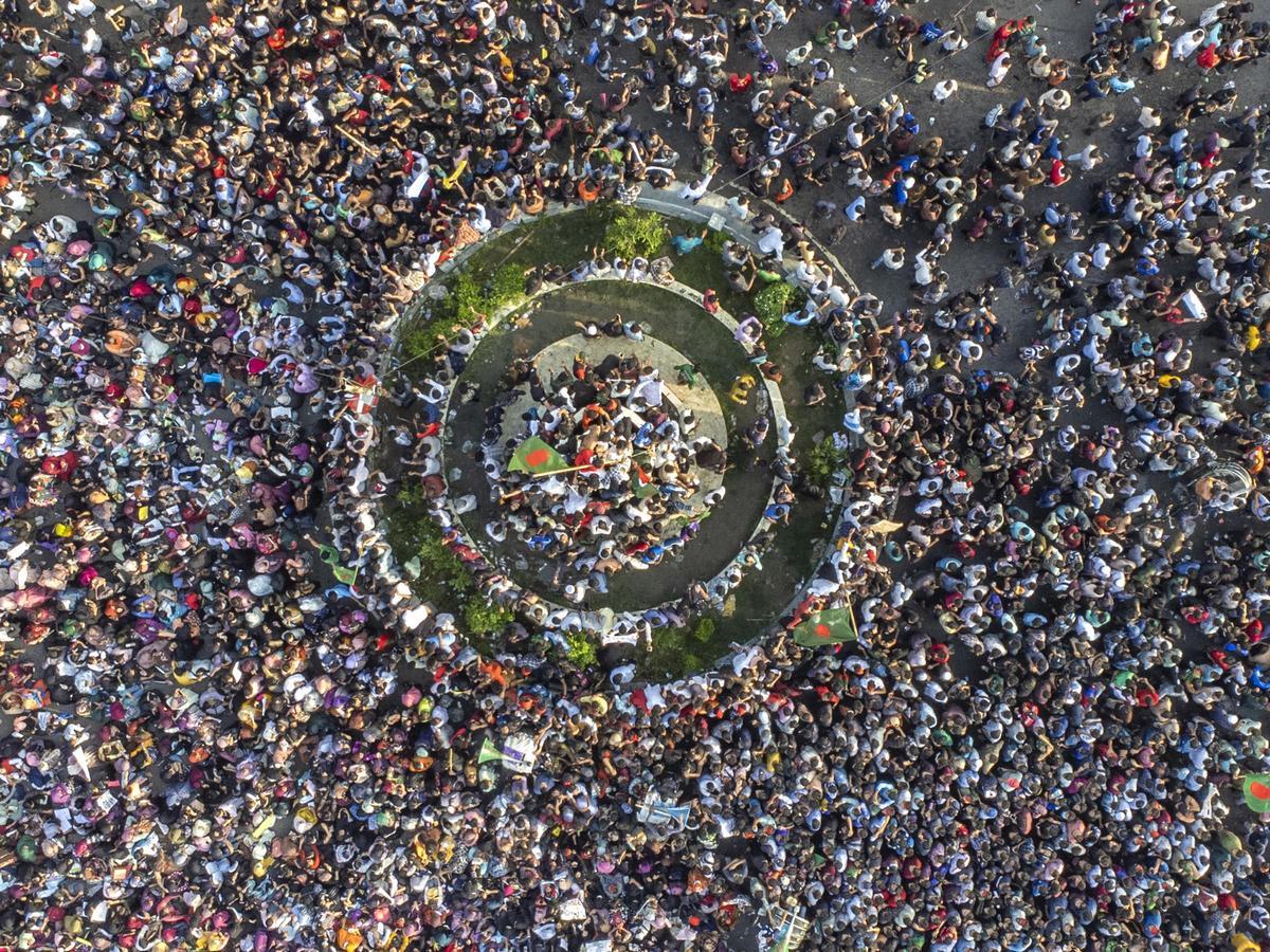 Bangladés vive su jornada de protestas contra el gobierno más sangrienta y suma 91 muertos