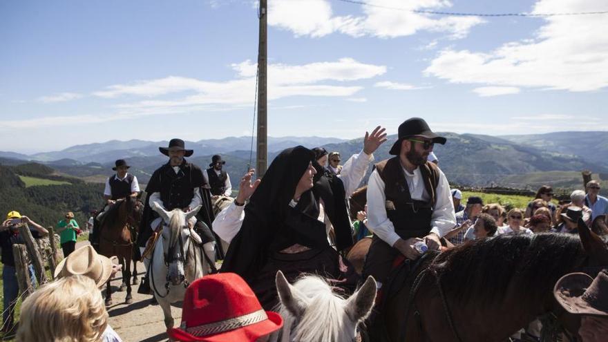 Boda vaqueira en Ariestebano