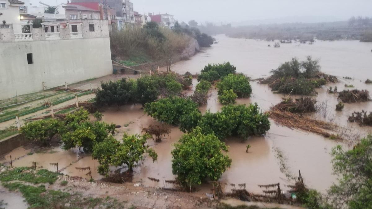 El Río Magro a su paso por Montroi