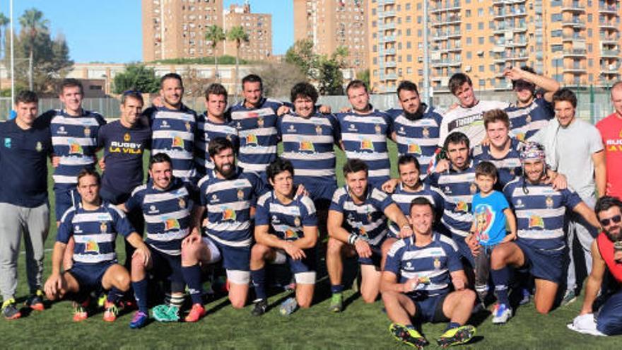 El equipo de la Vila, durante el pasado &#039;play-off&#039;