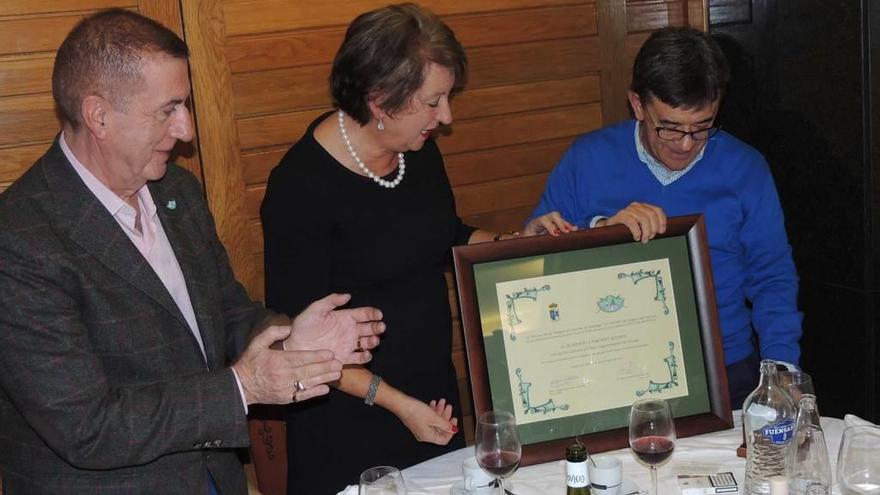 Rivi, socio de honor de El Acebo de Cangas del Narcea