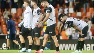 Rioja y Hugo Duro, cabizbajos.