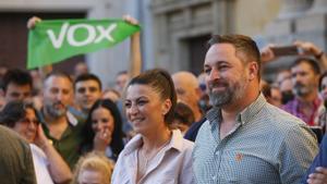 Abascal y Olona en un mitin de la campaña andaluza.