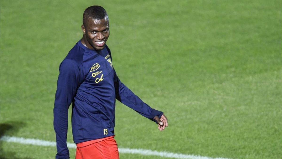 Enner Valencia seria la única referencia en ataque