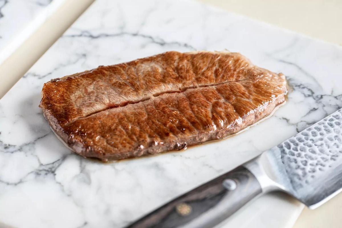 La carne de wagyu cocinada
