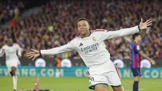 Mourinho y Mbappé frustran a un desconcertante Barça en el triunfo del Madrid en el Camp Nou