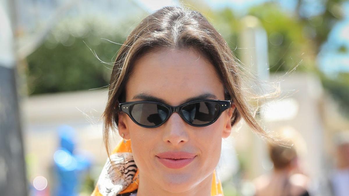 Alessandra Ambrosio tiene el look definitivo del verano