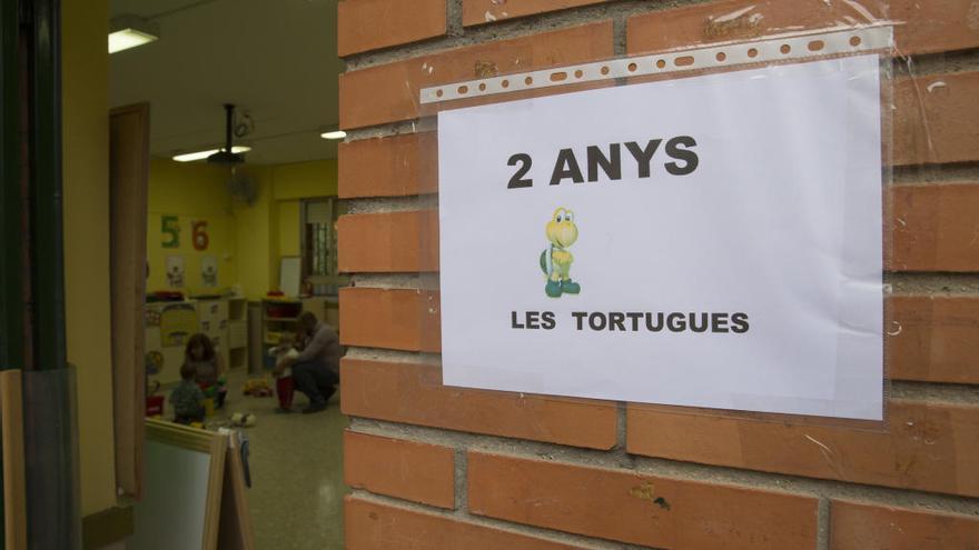 Aula de 2 años en un colegio público de València.