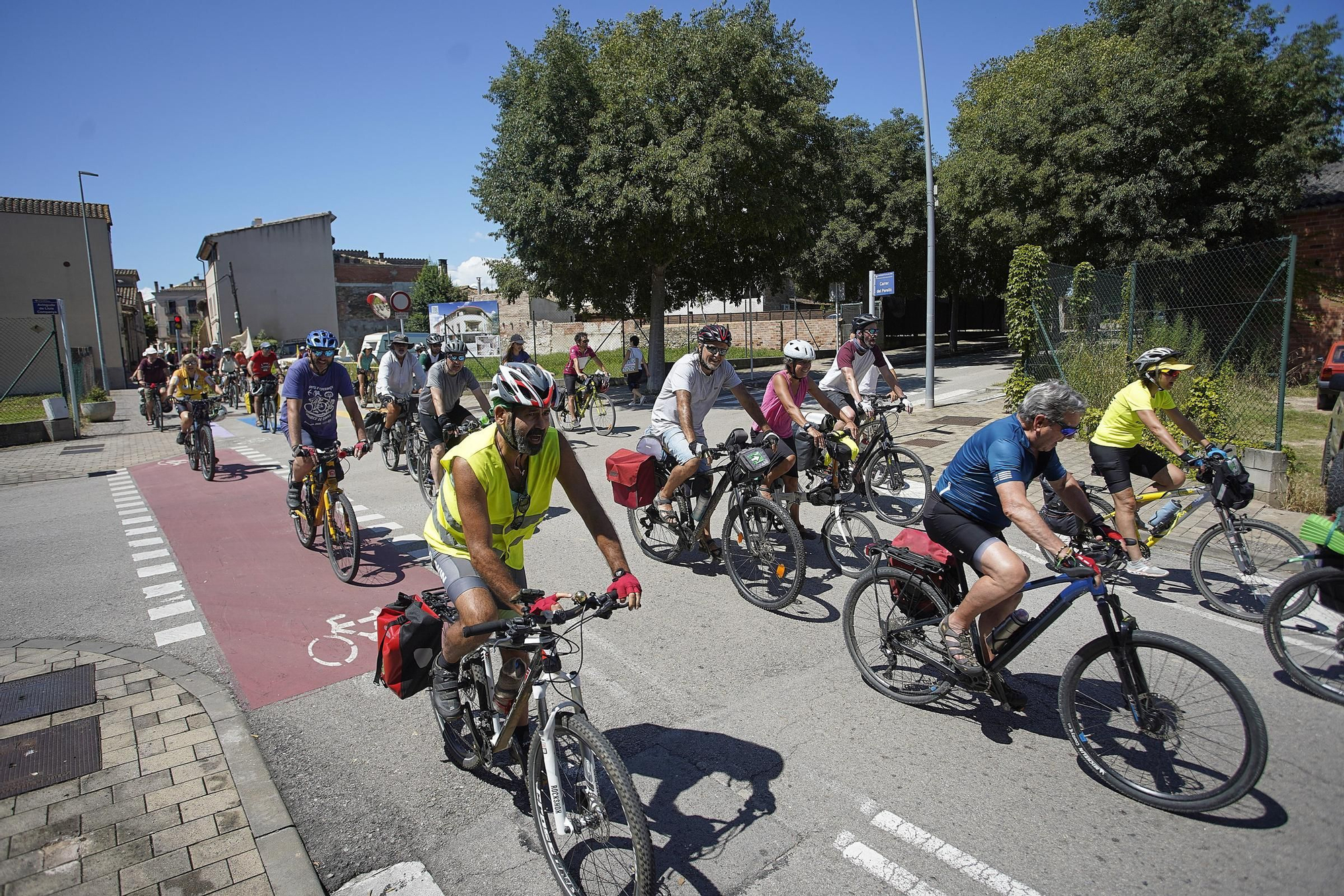 Les imatges de la protesta contra la ciutat esportiva del Girona a Vilablareix