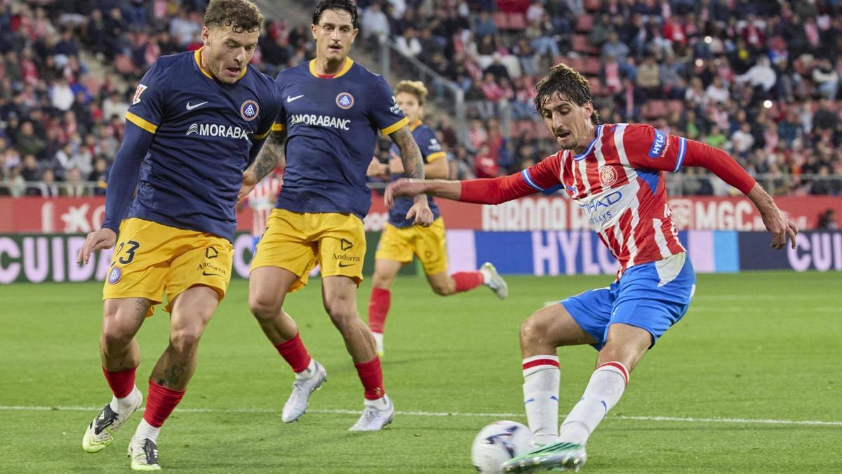 Bryan Gil ends Girona's five-year league drought with direct free-kick goal