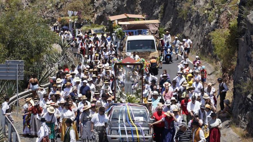 Miles de peregrinos participan en la romería de Fátima hasta La Centinela