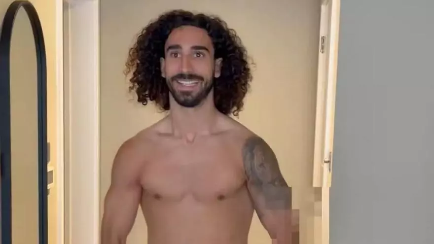 ¡Cucurella muestra el diseño de tatuaje que se hará con la cara de Luis de la Fuente!
