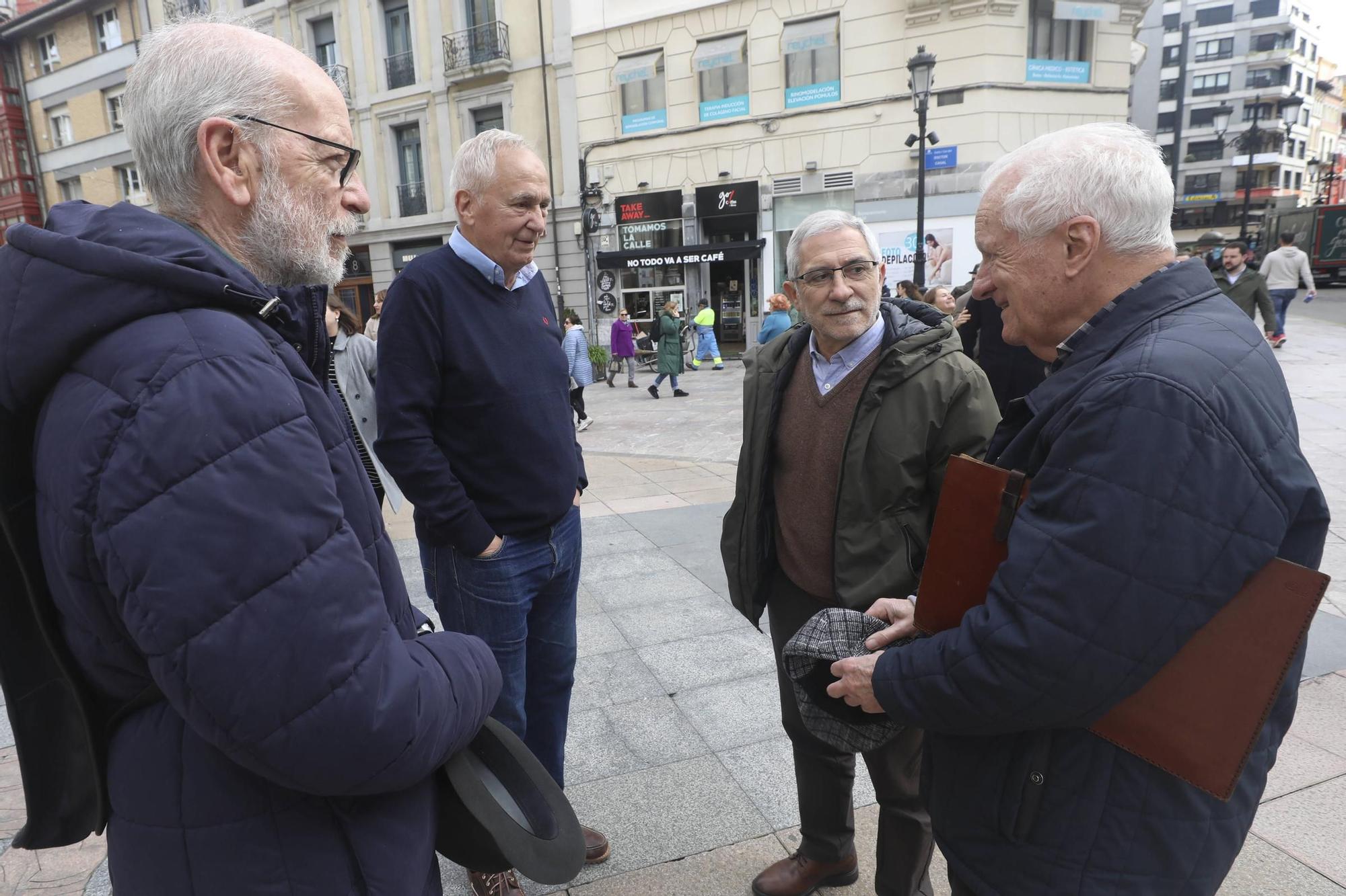 Emotivo adiós en Oviedo a Fernández-Rañada, "una persona entrañable y un trabajador minucioso"