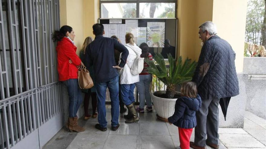 Una treintena de colegios públicos disponen aún de plazas vacantes