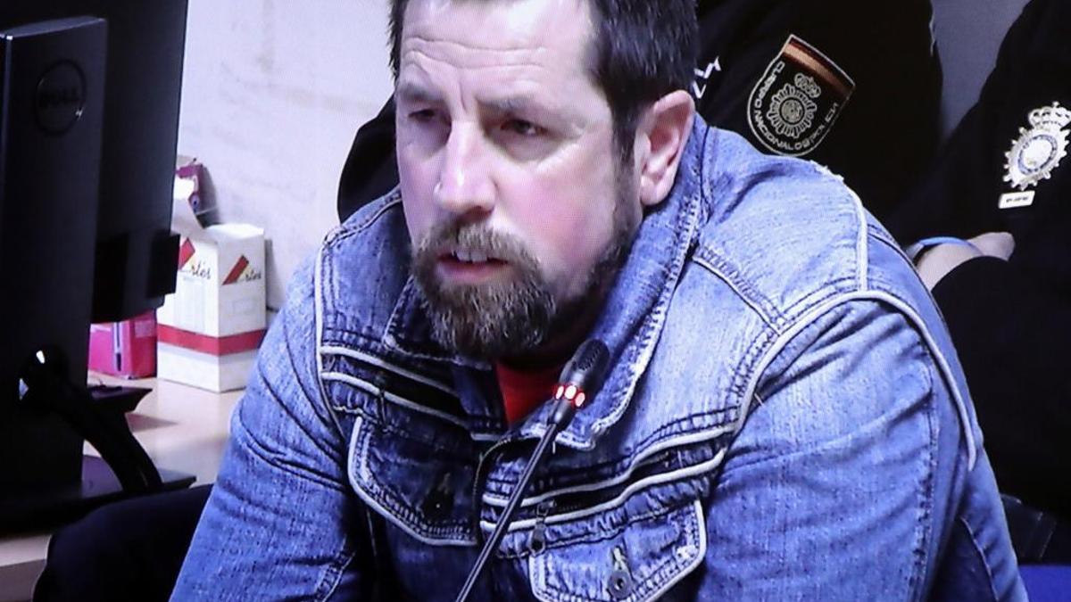 El Chicle durante su juicio