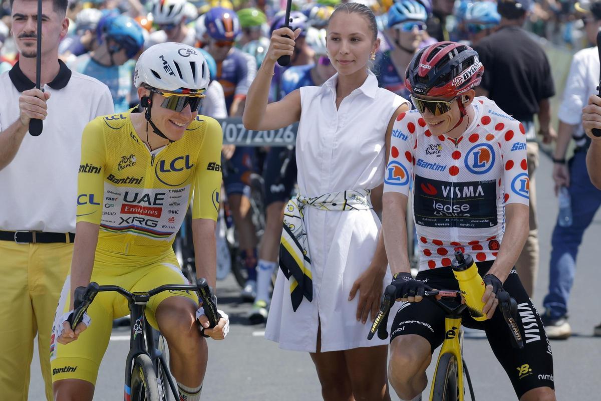 Pogacar y Vingegaard, en la salida de la última etapa disputada del Tour de Francia